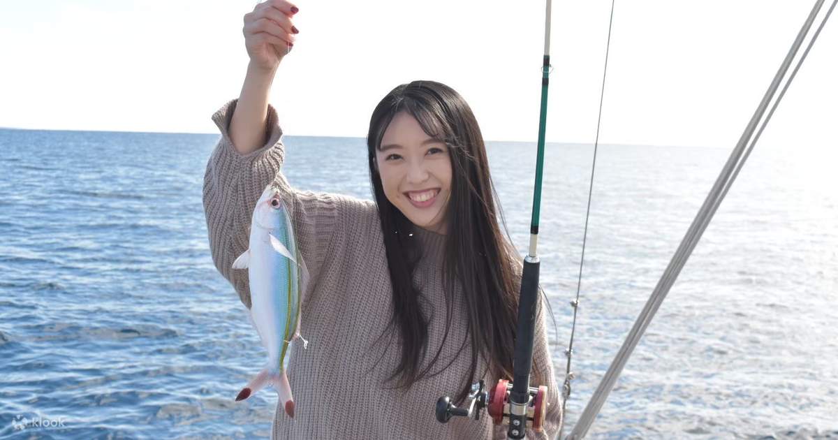 오키나와 반나절 바다 낚시・전세 보트 낚시 (낚시 도구 및 미끼 포함・3세부터 참여 가능)