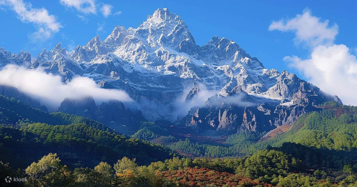 Lijiang Jade Dragon Snow Mountain, Yunnan: Yak Meadow Cable Car