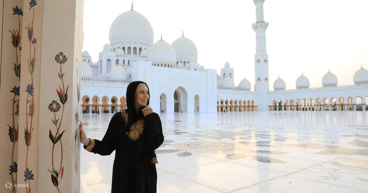 Tur 80 Tur Kota Sehari Penuh Abu Dhabi dengan Masjid Agung Sheikh Zayed - Klook