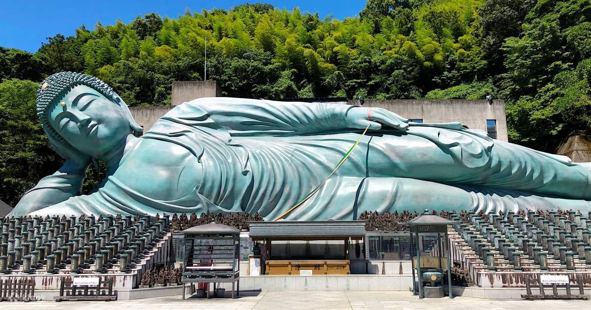 YokaBus Nanzoin's Bronze Buddha and Itoshima's Coastal Wonders