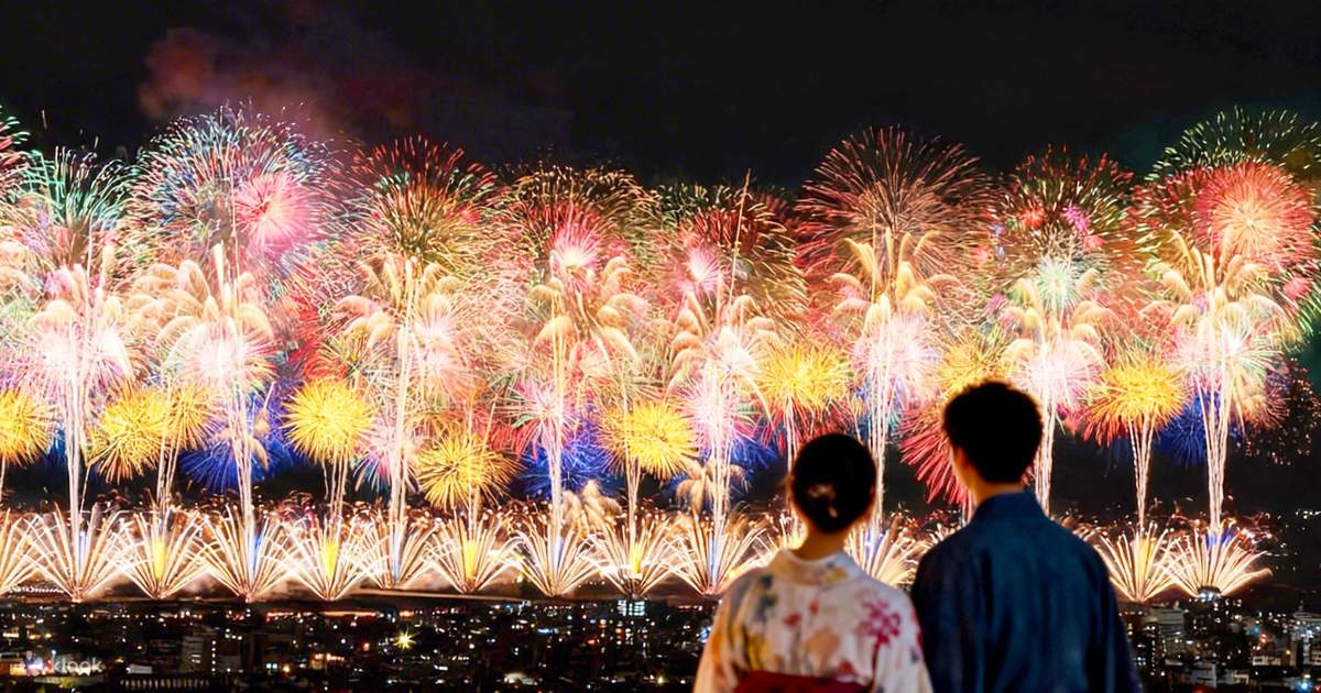 ハウステンボス「九州一大花火まつり」日帰りツアー - Klook