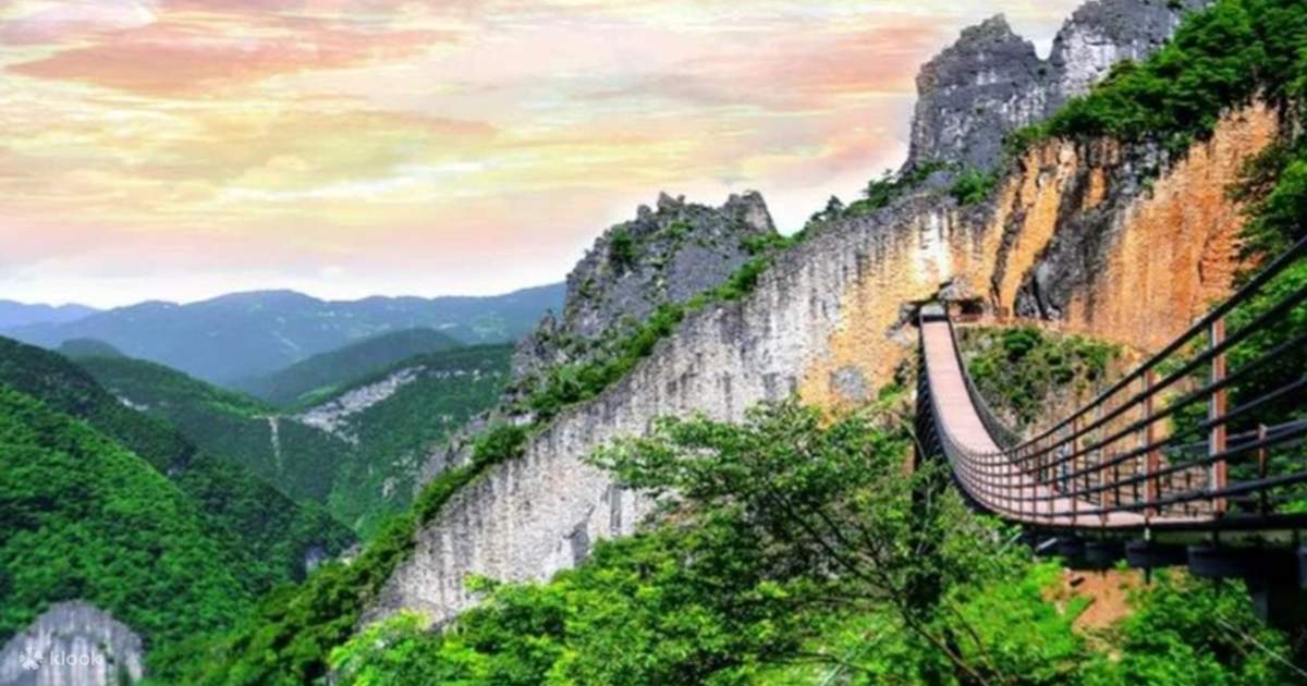 Tur 80 Tur Sehari ke Proyek Chongqing 816 & Ngarai Besar Wulingshan - Klook