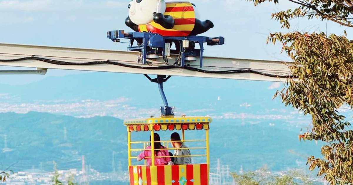 Osaka Wakakusa Mountain & Ikoma Sanjo Amusement Park Full-Day Tour