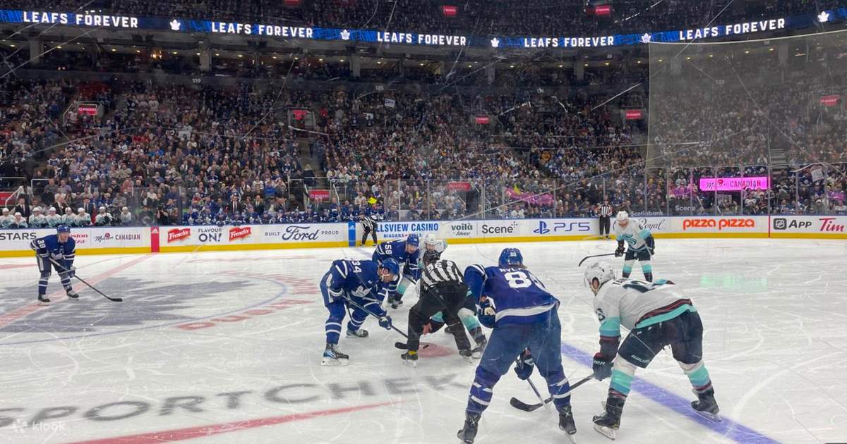 スコシアバンク・アリーナ (Scotiabank Arena) でのトロント・メープル 