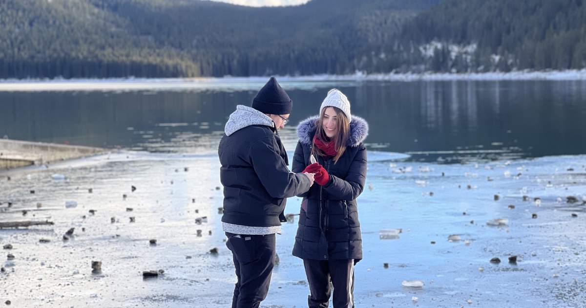 Winter Tour Banff Town, Lake Louise and Marble Canyon Icewalk - Klook ...