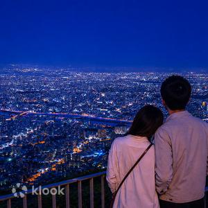 北海道 - 小樽燈塔與藻岩山夜景一日遊