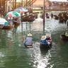 Image 59: Damnoen Saduak Floating Market