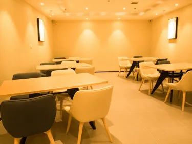 汉庭（西宁力盟步行街店）（原商业巷步行街店） #2