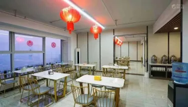 斯维登精品公寓（牡丹广场店） #3