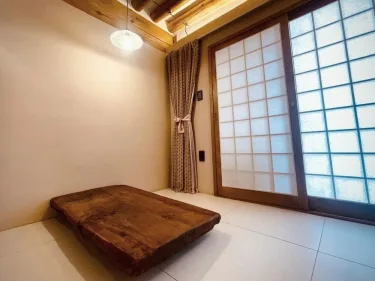 Gyeongju Hanokstay Hangbokhanzip #3