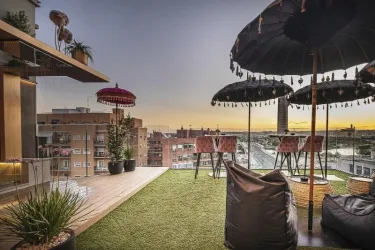 ON Suites Sevilla Apartments designed for adults #2