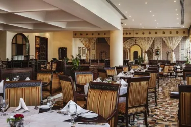 Corniche Hotel Sharjah #4