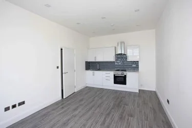 Sapphire House Apartments #3