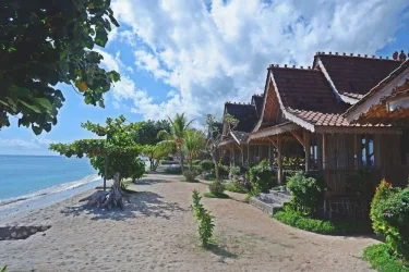 Blue Harbor Beachfront Villas & Resto #3