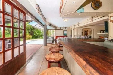 Lagoon Beach House #5