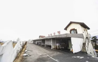 珠宝汽车旅馆 #2