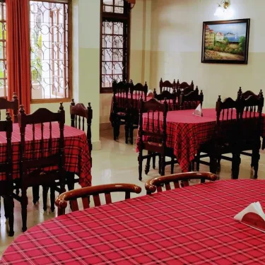 Goroomgo Apsara Guest House Ahmedabad #4