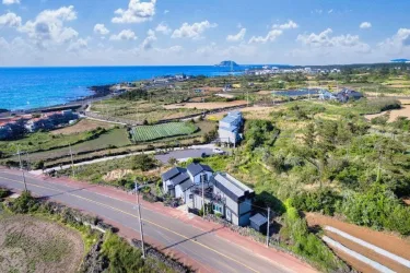 Jeju Kkot Hyang gi Badasori Pension #5