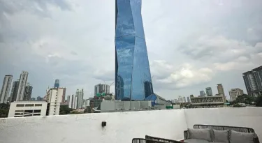B Hotel #5