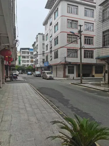 橙客连锁酒店（河池南丹金芙蓉广场店） #2