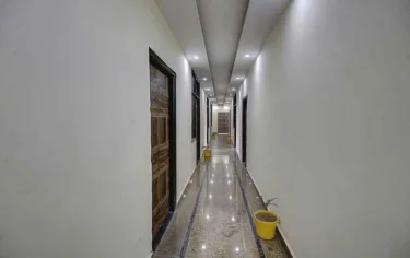 Hotel Premier Noida 135 #3