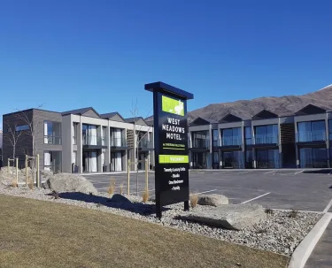 West Meadows Motel of Wanaka #2
