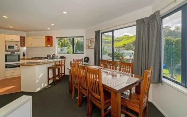Bayside Holiday Units #4