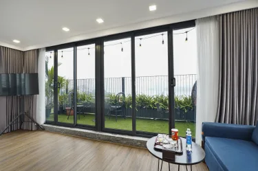 Lake View Apartment & Hotel #2
