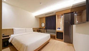 THE VANSTAY #3