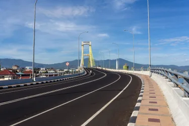 Grand Whiz Megamas Manado #4