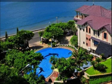 Beachfront Hotel #2