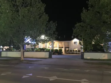 奥尔伯里格鲁吉亚汽车旅馆和套房 #2