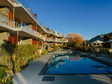 Lakeside Apartments #2