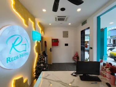 Red’s Hotel #2
