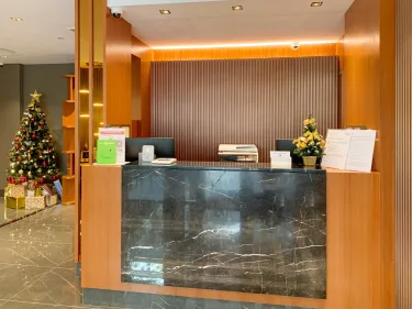 Nostalgia Hotel #2