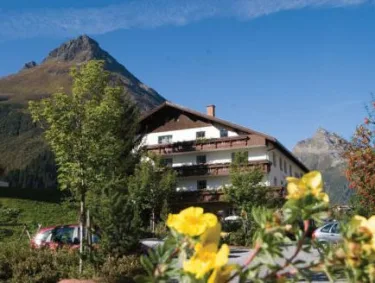 Clubdorf Hotel Alpenrose #2