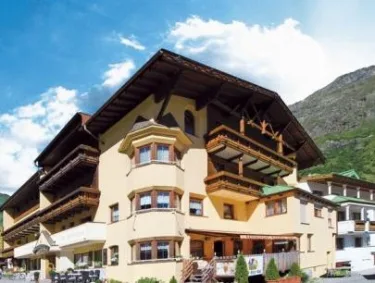 Alpenresidenz Ballunspitze - Kinderhotel #3