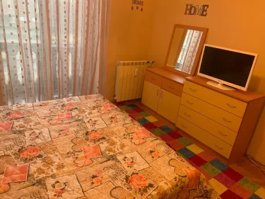 Fantastic 2 Bedroom Apartment - Top Center #5
