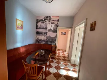 Fantastic 2 Bedroom Apartment - Top Center #2
