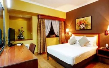 RedDoorz Premium @ Pamulinawen Hotel Ilocos Norte #3