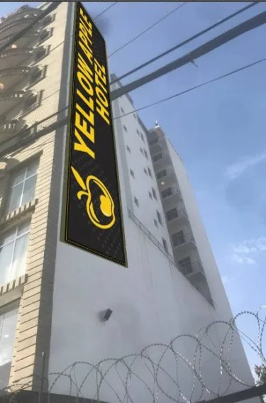 yellow apple hotel #3