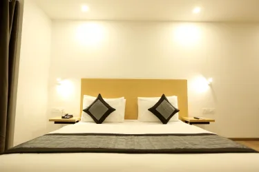 Golden World Hotel #2