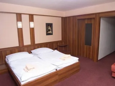 Hotel Kras #2
