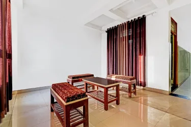 OYO Hotel Royal #3