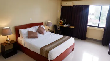 RedDoorz @ Arrs Hotel & Resort #2