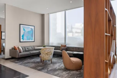 位于地铁中心中庭的纽约布朗克斯 Residence Inn 酒店 #5