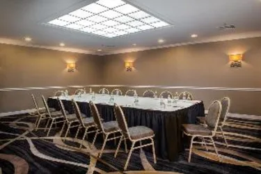 LaGuardia Plaza Hotel #4