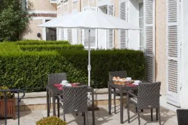 Hôtel Saint-Laurent, The Originals Relais #3