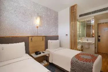 Holiday Inn Express Ahmedabad Prahlad Nagar #5