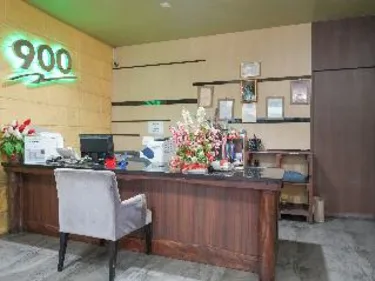 900 Inn #4